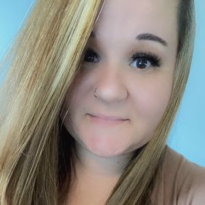 Meet your Posher, Candice